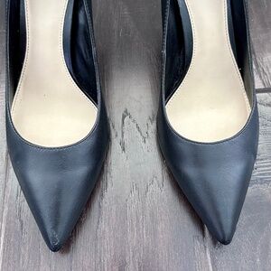 Vince Camuto women’s pumps shoes pointed toes black size 8.5